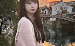 舔B拨弄深入抽插上司